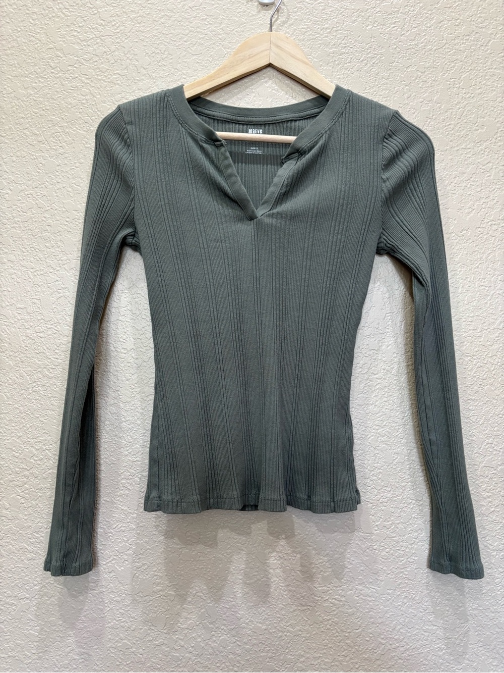 Anthropologie | Maeve Long-Sleeve Ribbed Knit V-Neck Top in Sage Green Boho Sm